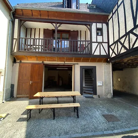 Hébergement de vacances Maison De à *